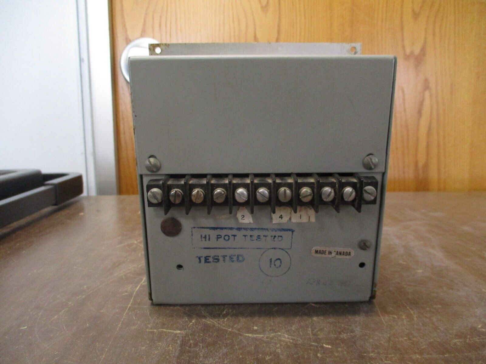 FPE Ground Relay GLR-T Trip: 100-1200A Time Delay: 0-1 Sec Used