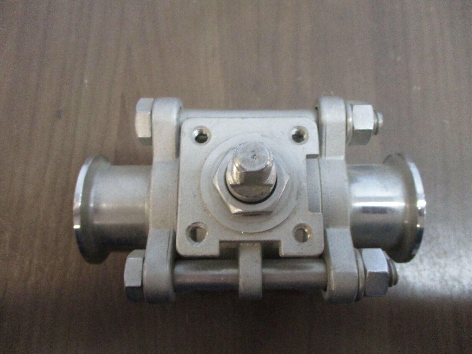 Misc. Brand Stainless Steel Ball Valve Size: 1½" 1000WOG *No Handle* Used