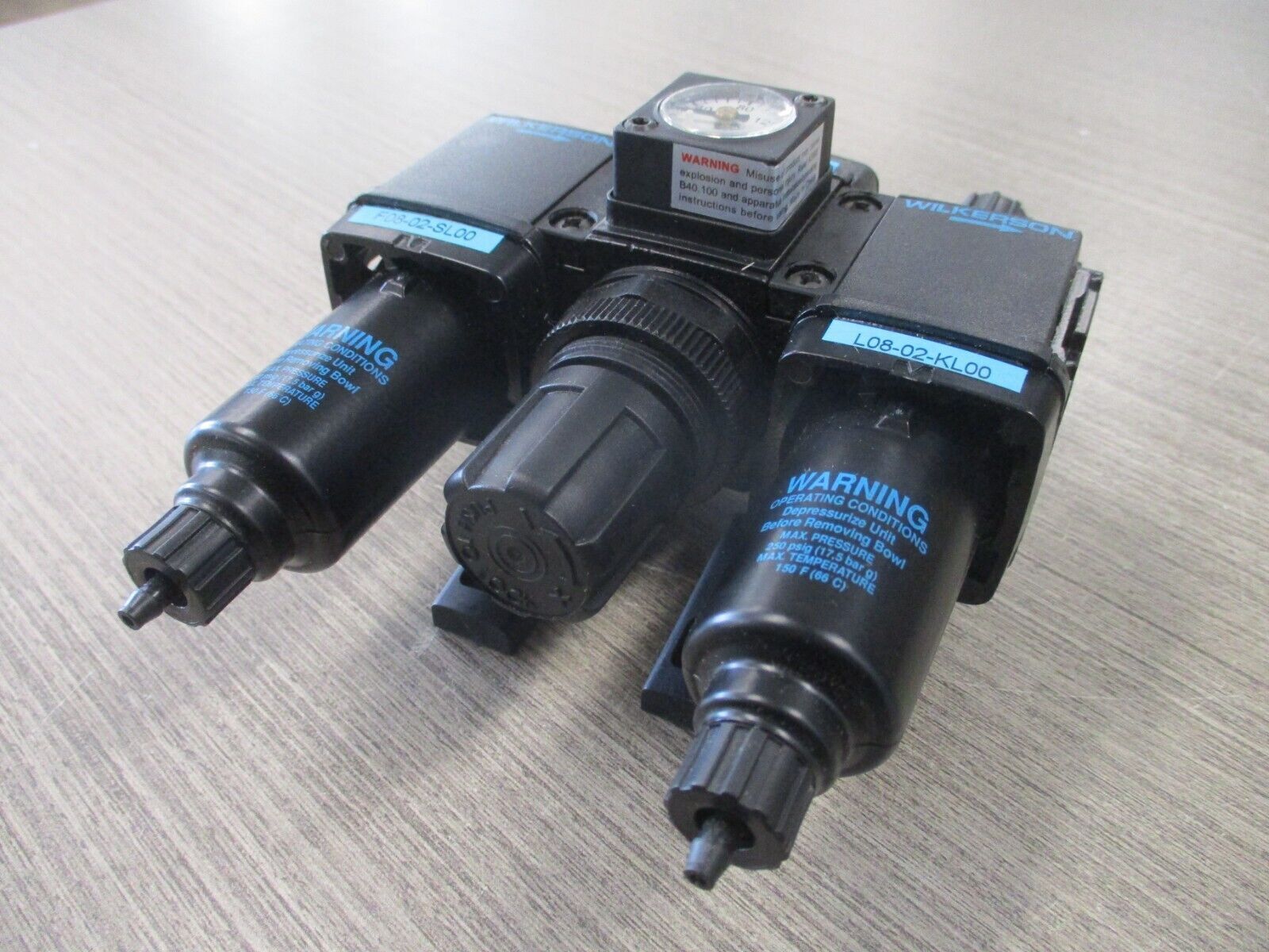 Wilkerson Filter/Regulaotr/Lubricator C08-02-FLG0 New Surplus