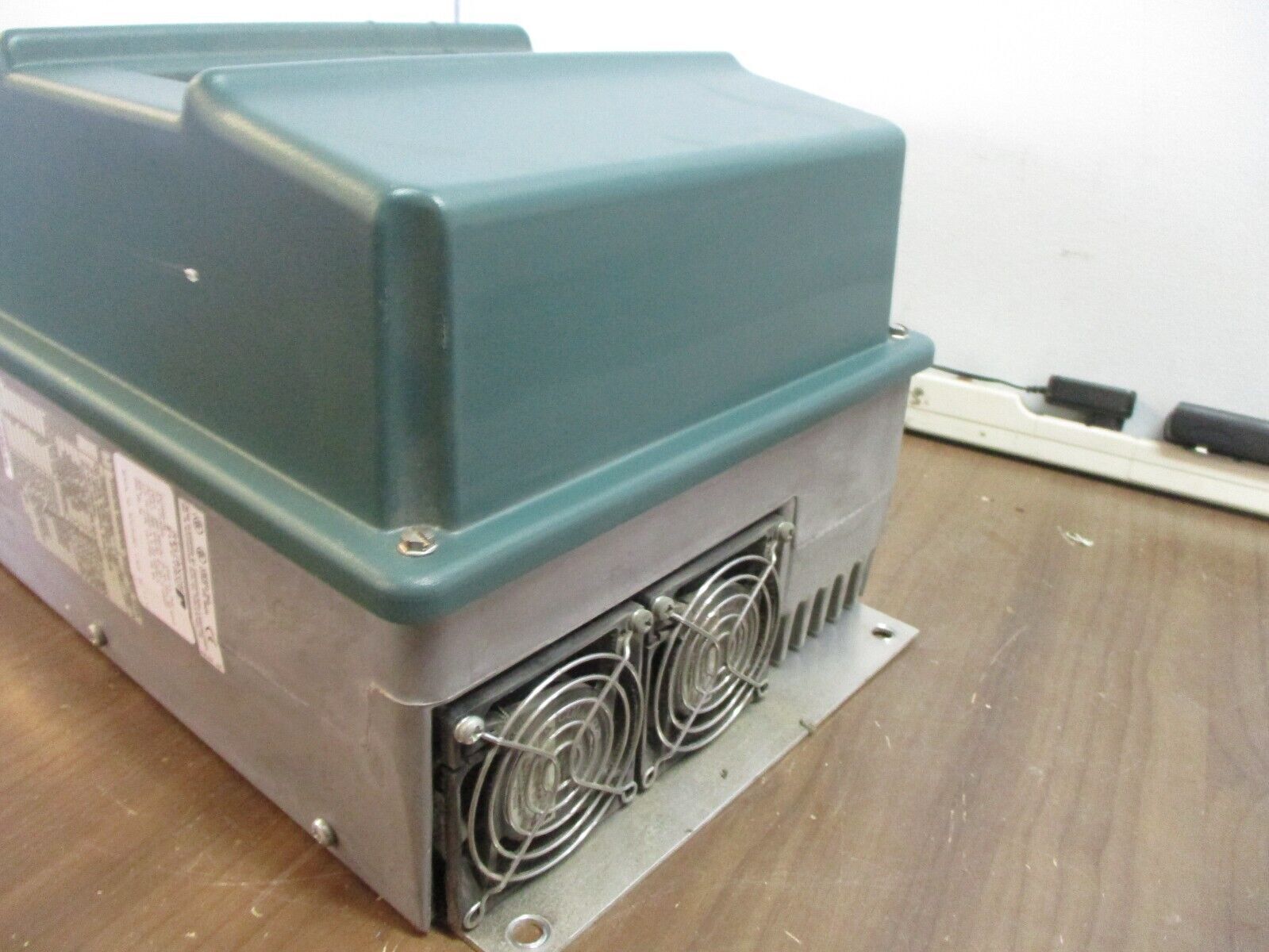 Reliance VTAC7 GV3000/SE AC Drive 15V4260 15HP Type 12 Enclosure Used