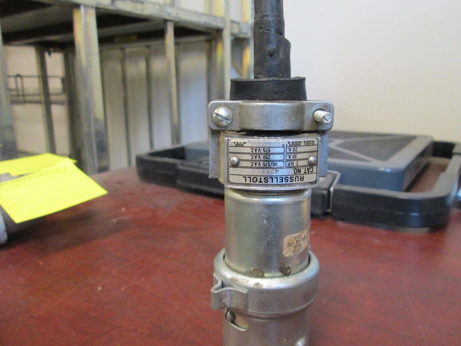 Russellstoll Plug 4243 30A@250V 20A@575VAC 4W Used