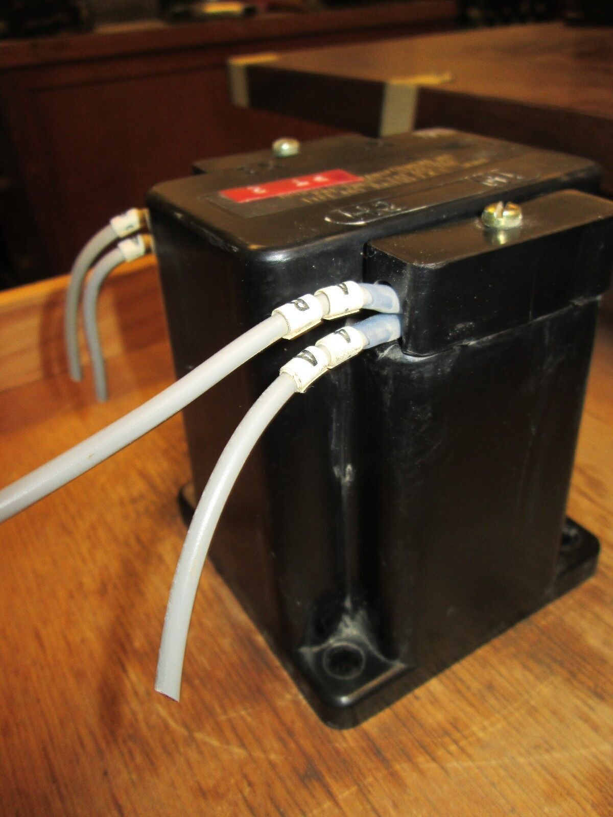 Instrument Transformers Potential Transformer 465-288 Pri. 288V 2.4:1 Ratio