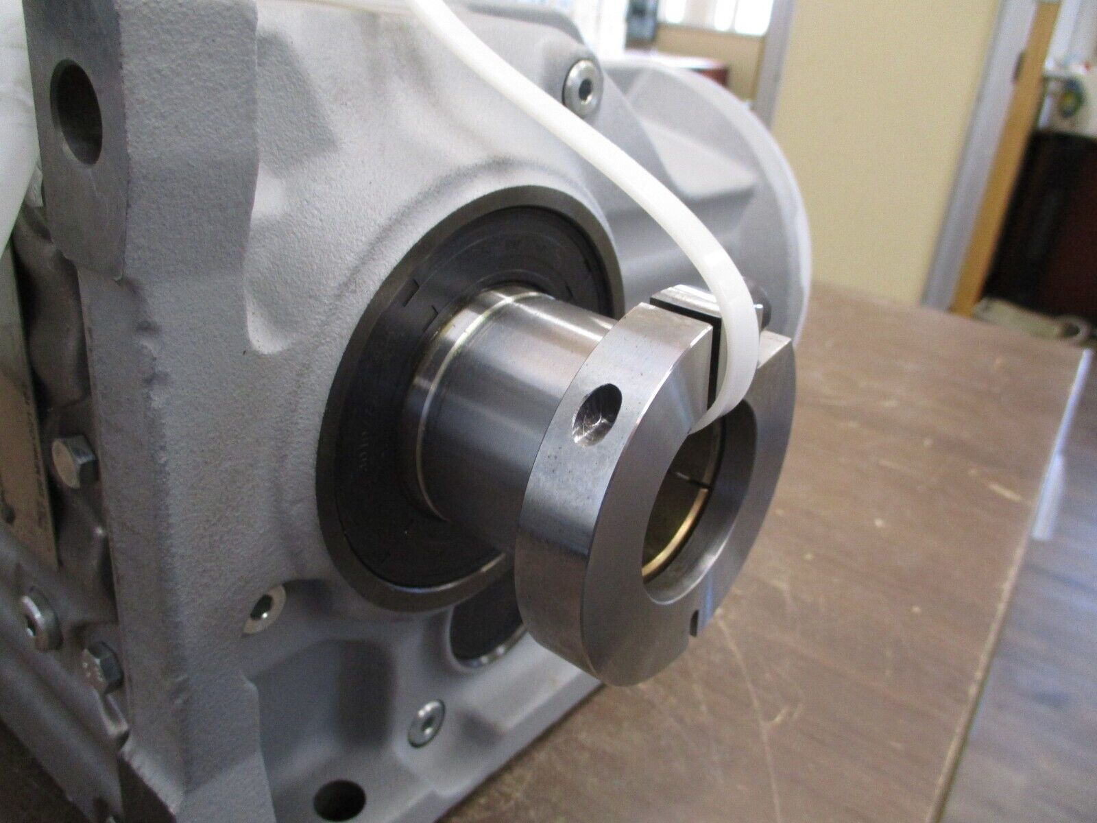 Sew-Eurodrive Helical-Bevel Gear KT57B/A Ratio 90.26 1750 RPM In, 19 RPM Out