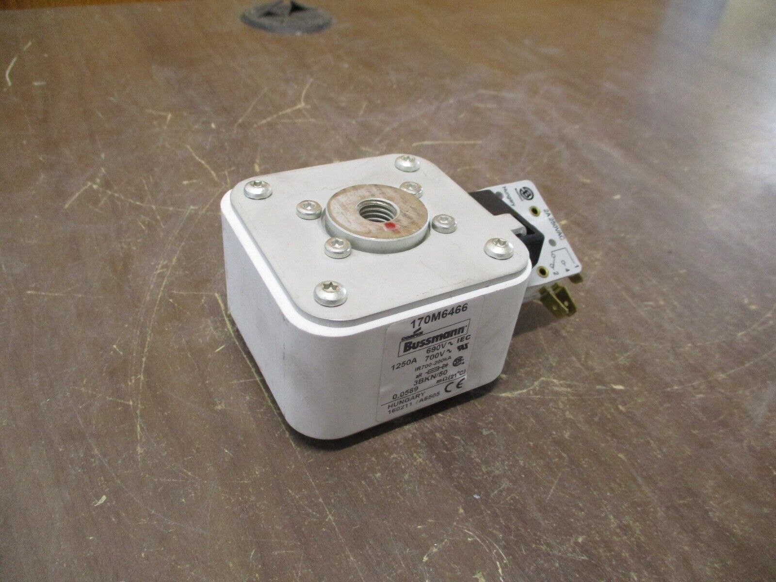 Cooper Bussmann Fuse 170M6466 1250A 690/700V Used