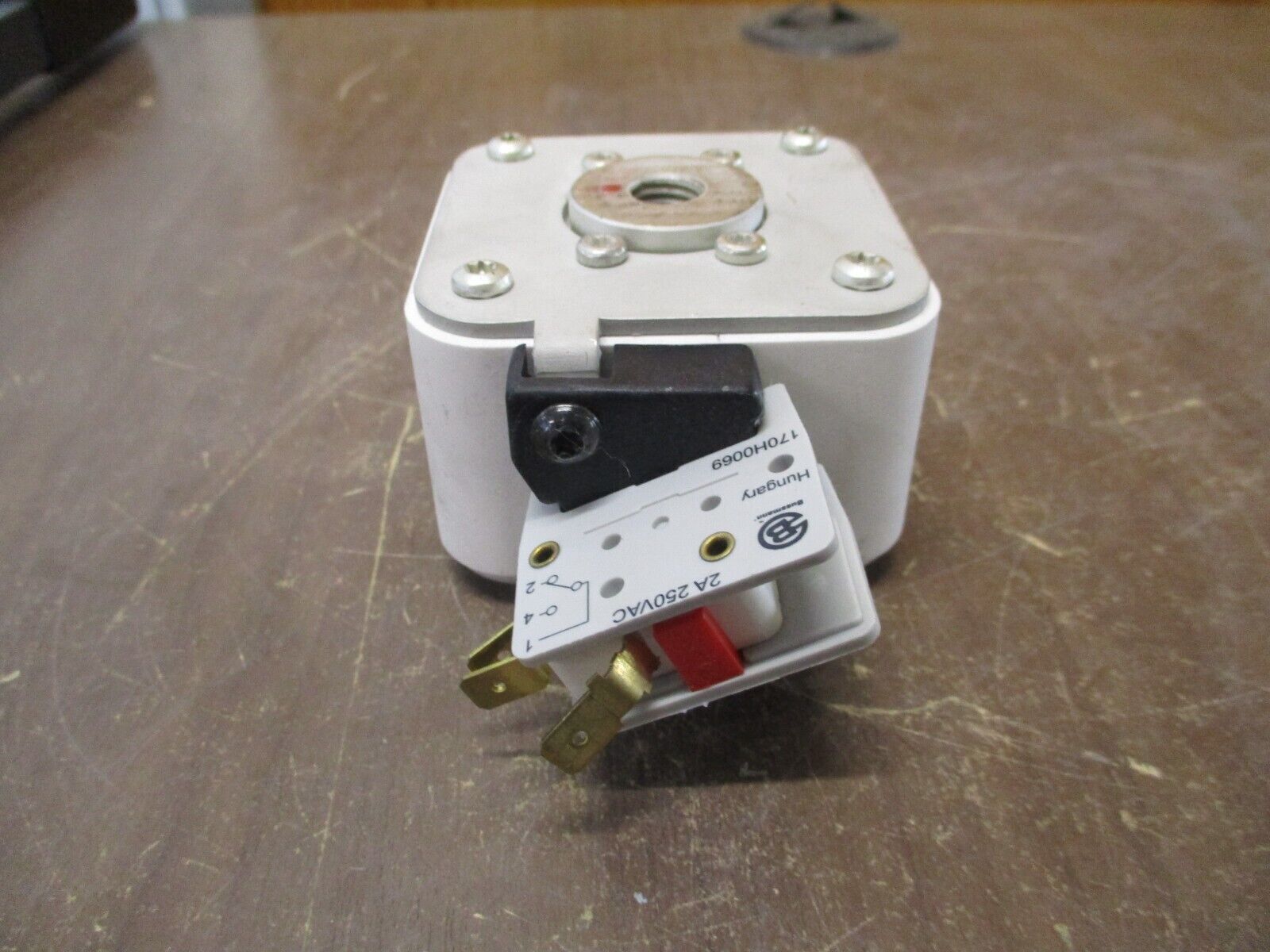 Cooper Bussmann Fuse 170M6466 1250A 690/700V Used