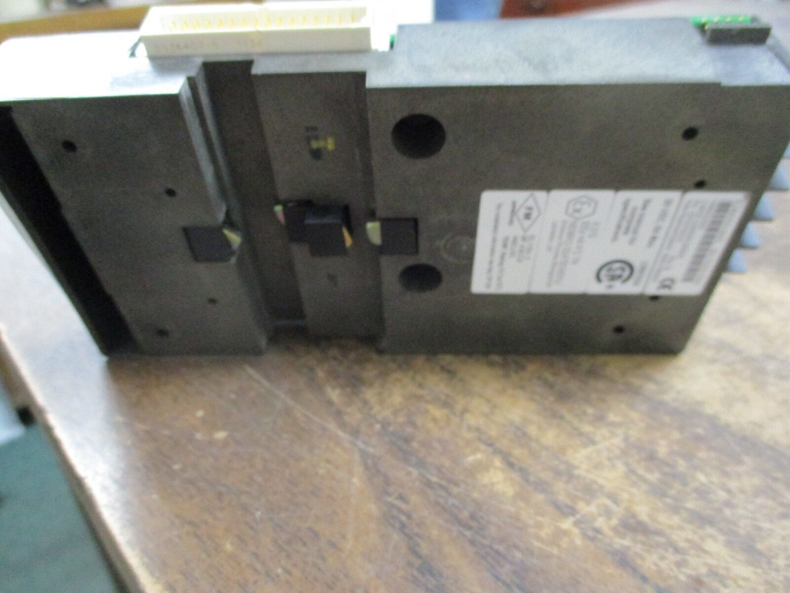 Emerson KJ4001X1-BA3 2-Wide Carrier 12P3378X012 30VDC 8A Rev. B Used