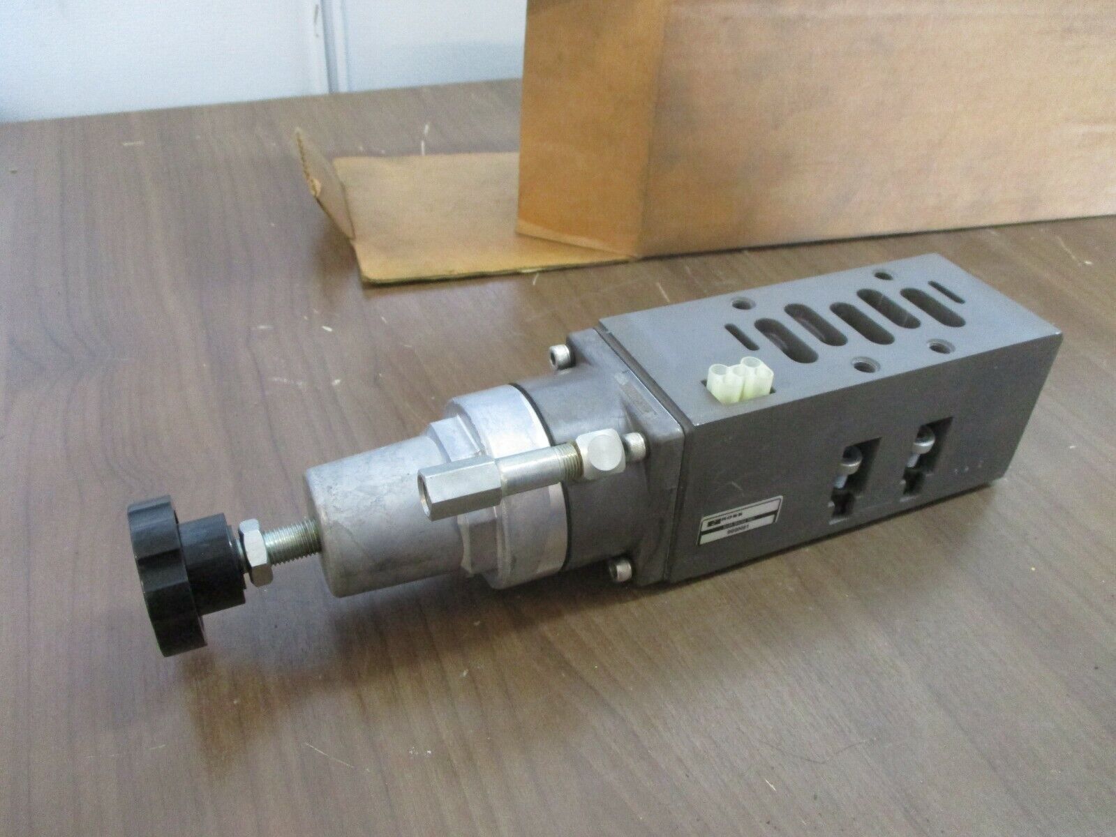 Ross Interposed Regulator 969N91 New Surplus