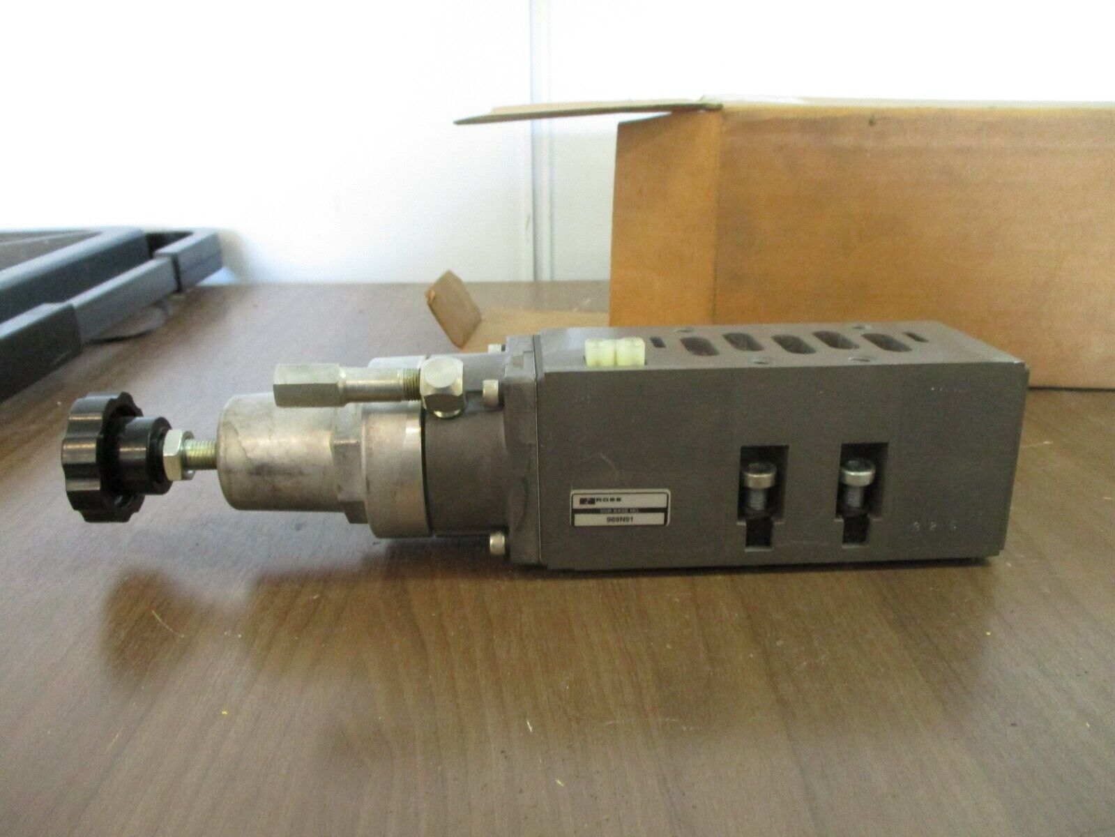 Ross Interposed Regulator 969N91 New Surplus