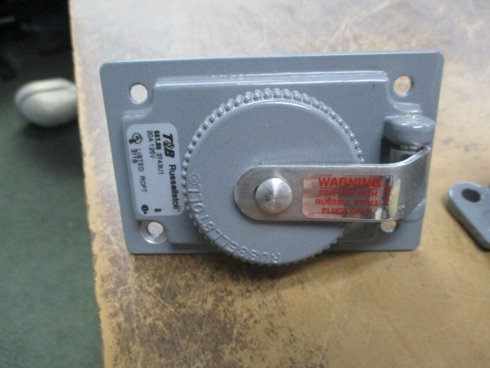 Russellstoll Receptacle 3743U1 20A 125V *No Screws* Used