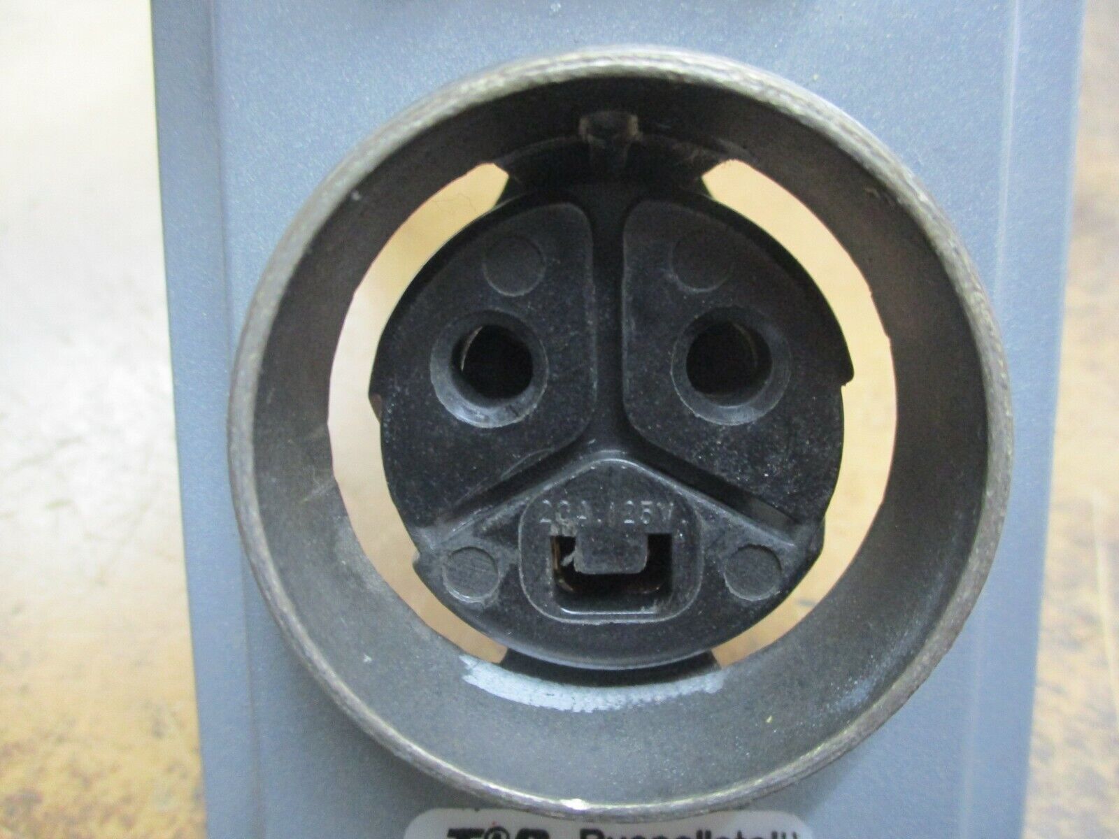 Russellstoll Receptacle 3743U1 20A 125V *No Screws* Used