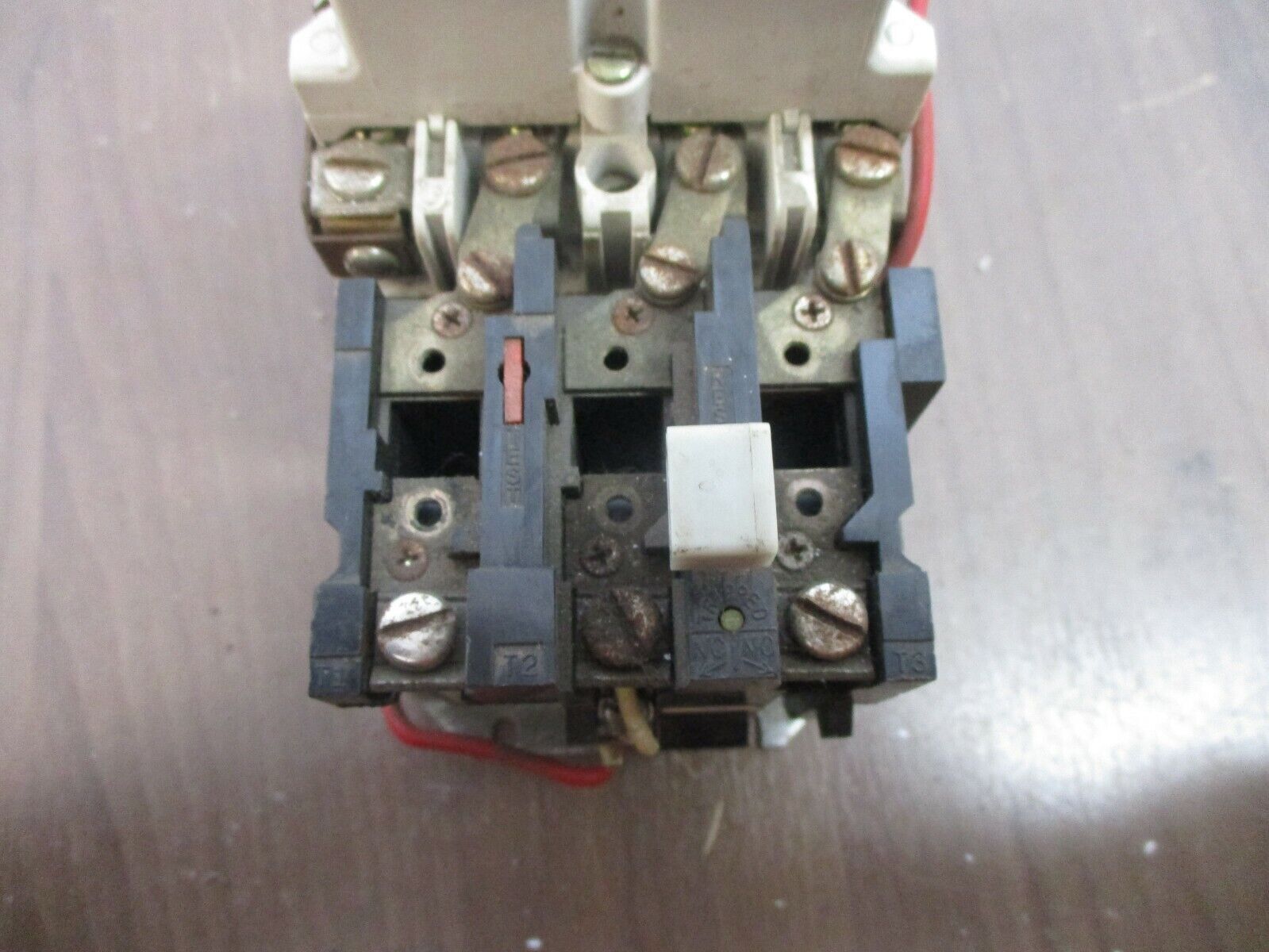Westinghouse Size 1 Contactor A200M1CAC 120V Coil *Missing Terminal Screws* Used