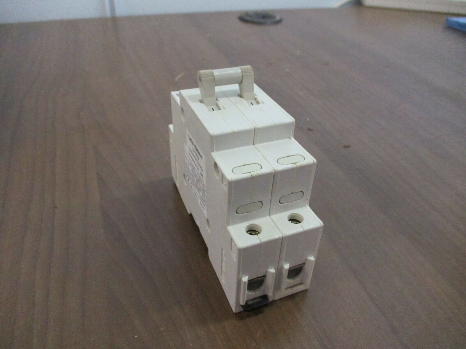 Cutler-Hammer Supplementary Protector SPHM2RM001018X 30A 277/480V 2P Used