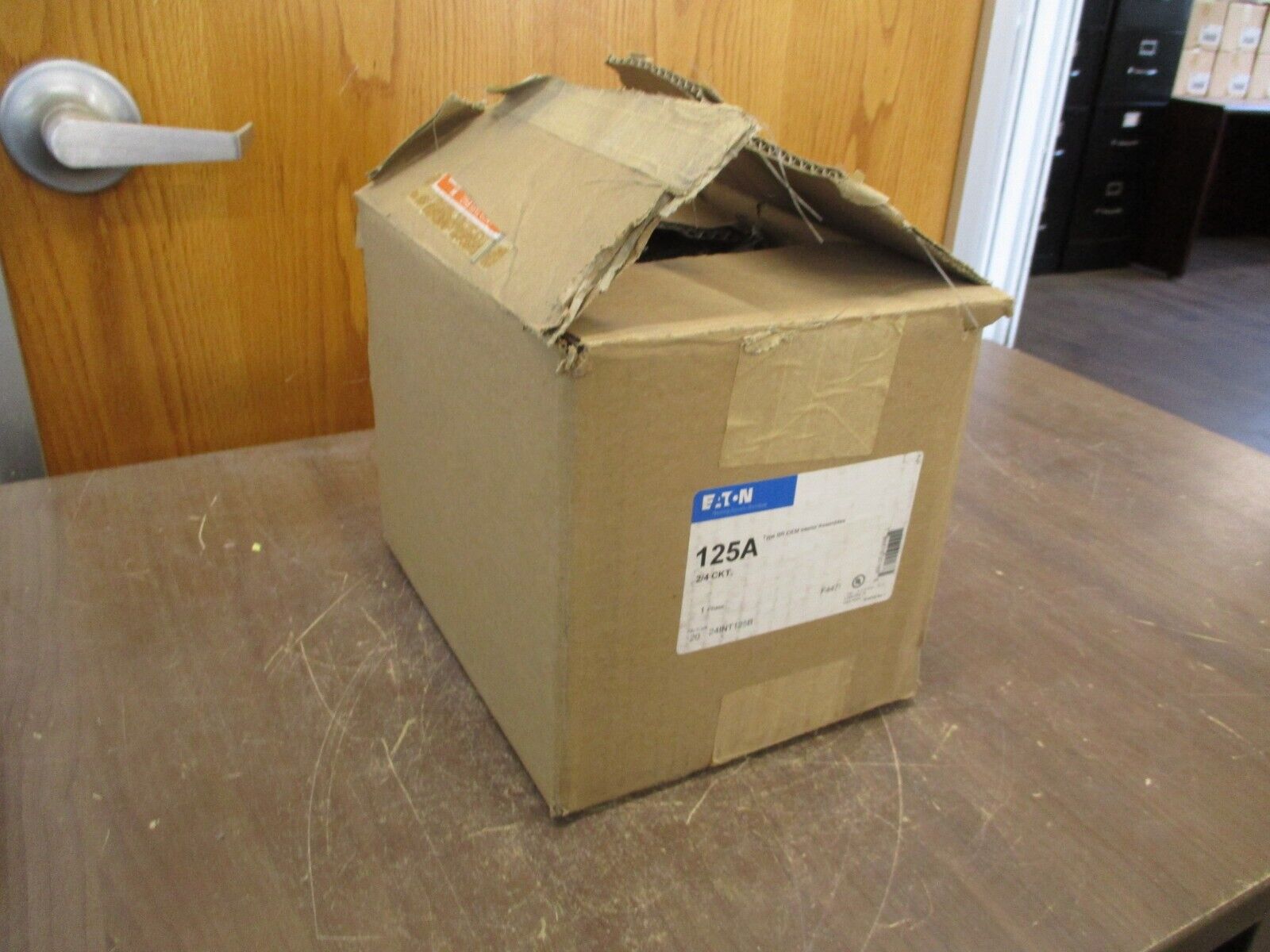 Eaton Type BR OEM Interior Assembly 24INT125B 125A 2/4Ckt *Box of 20*