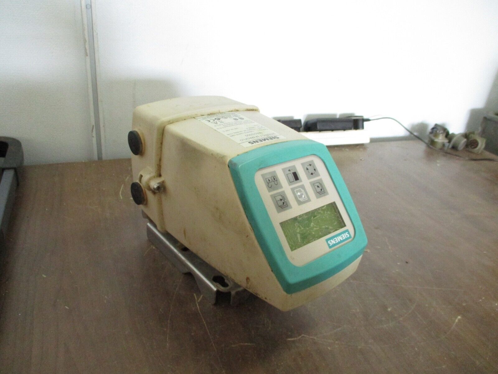 Siemens Sitrans F M Magflo MAG5000 Flow Transmitter 7ME6910-1AA10-1AA0 115/230V