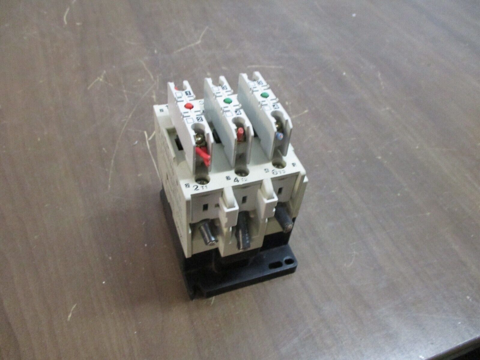 Danfoss Contactor CI 32 110-120V Coil 70A 600V w/ (3) Aux Contacts Used