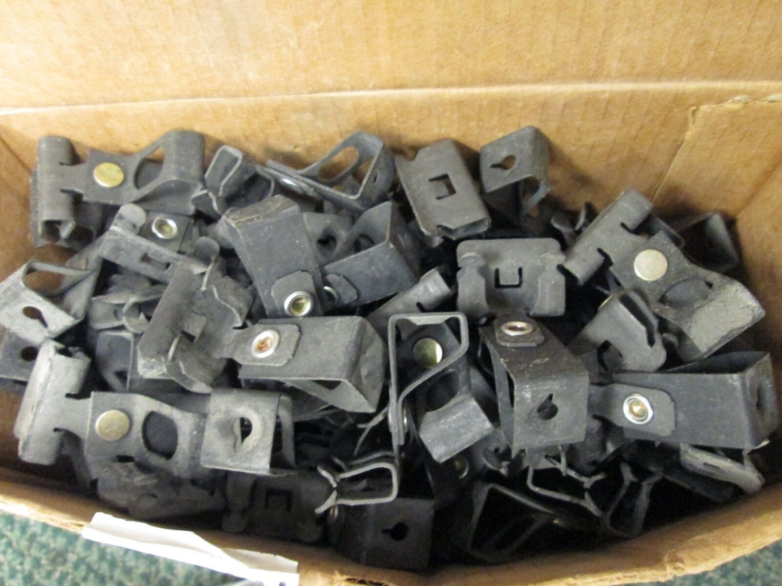 Cooper Rod Hanger BH4-E-2-4 *Lot of 150* For 1/6" to 1/4" beam New Surplus