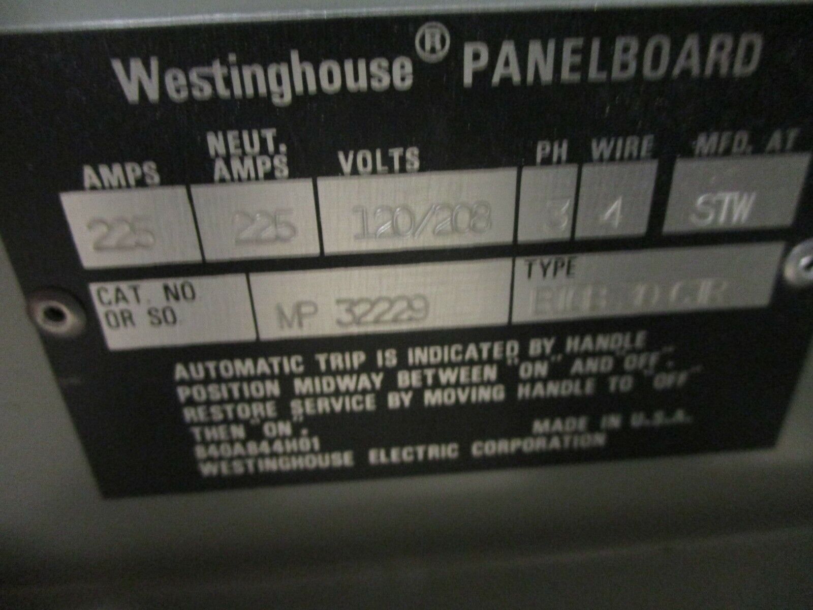 Westinghouse Main Breaker Circuit Breaker Panel MP-32229 225A Max 120/208 3Ph 4W
