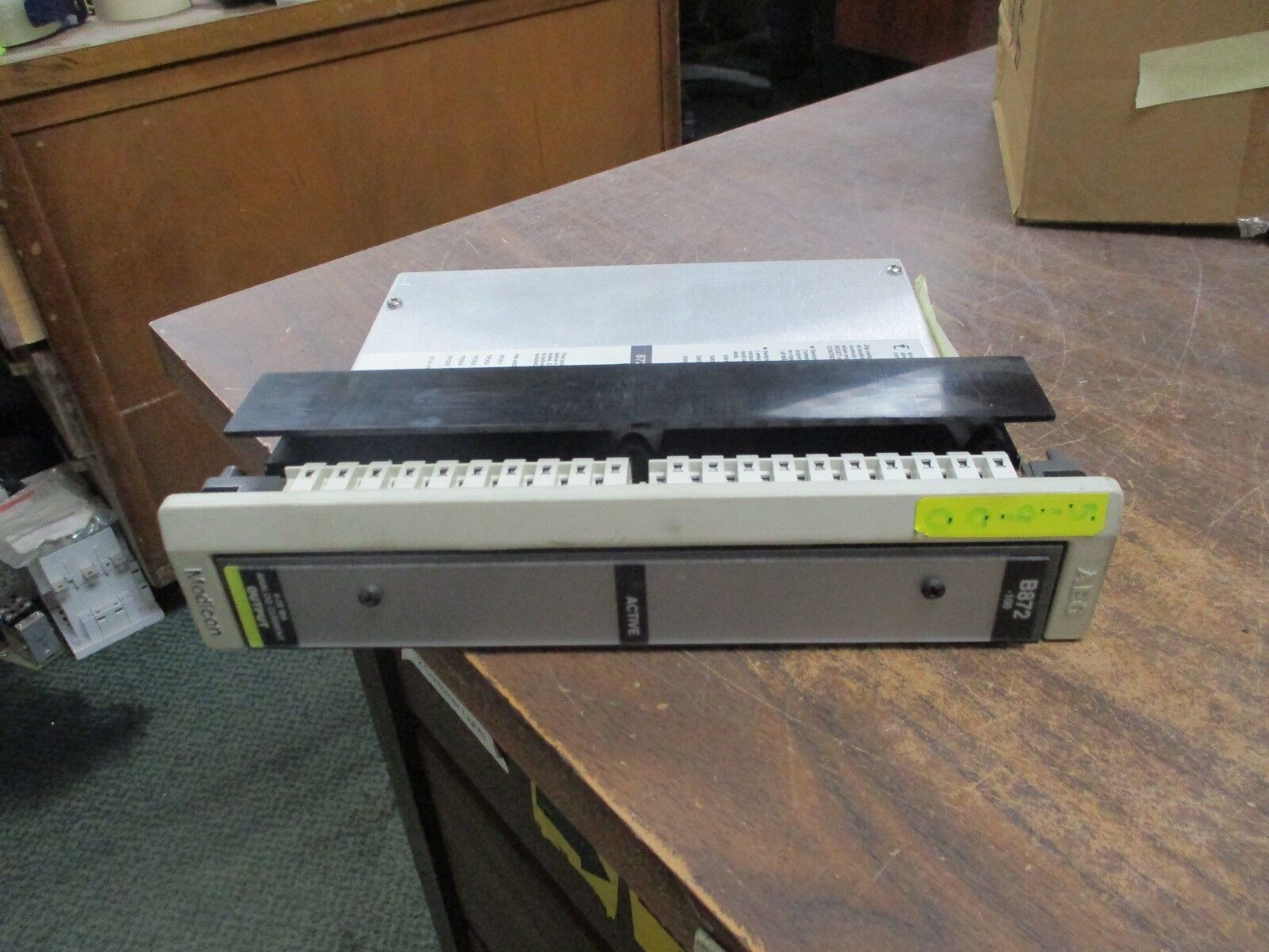 AEG Modicon AS-B872-100 Output Module