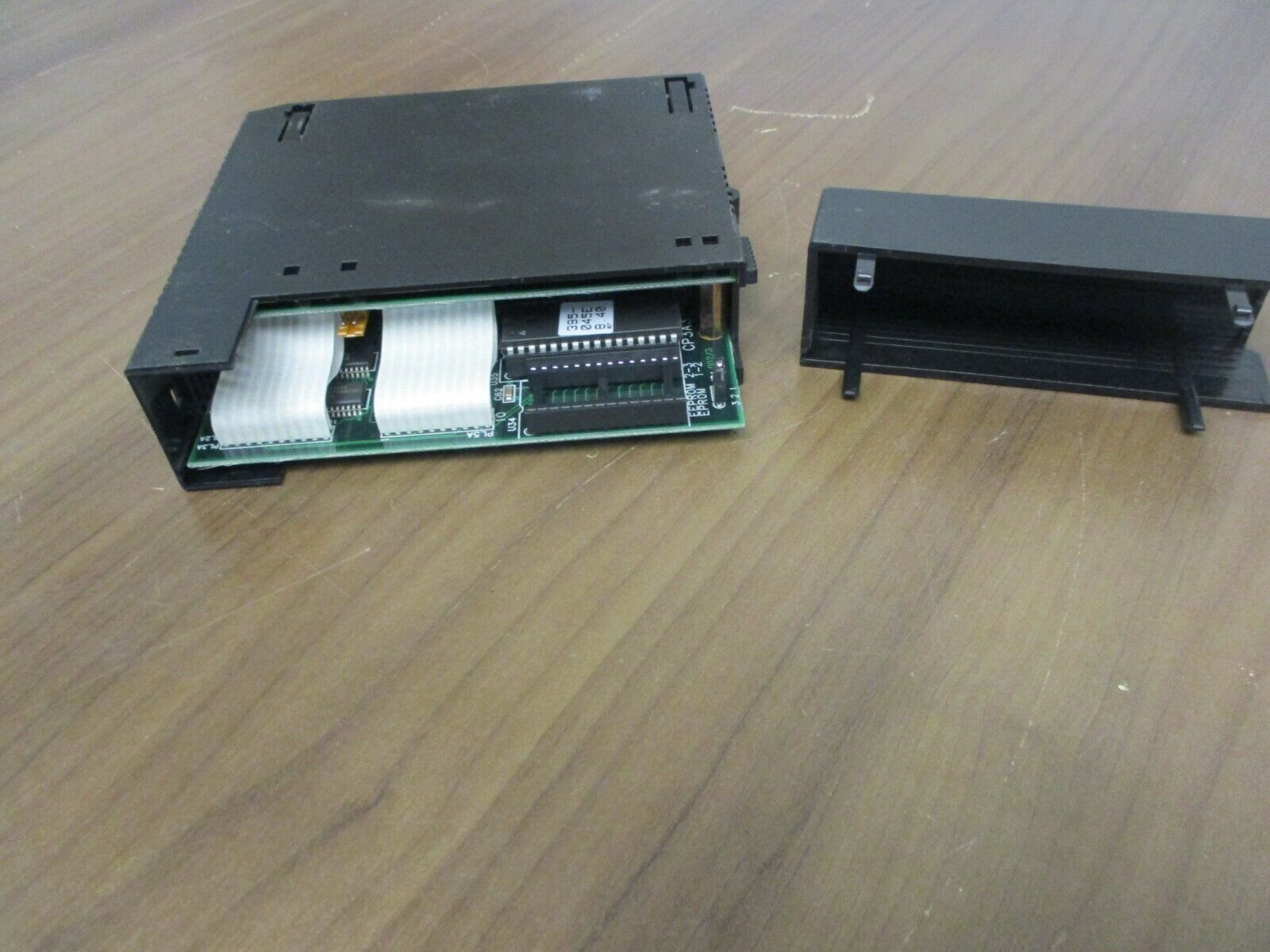 GE Fanuc CPU 331 Module IC693CPU331-CC F/W Ver.: 8.40 *Missing Display* Used