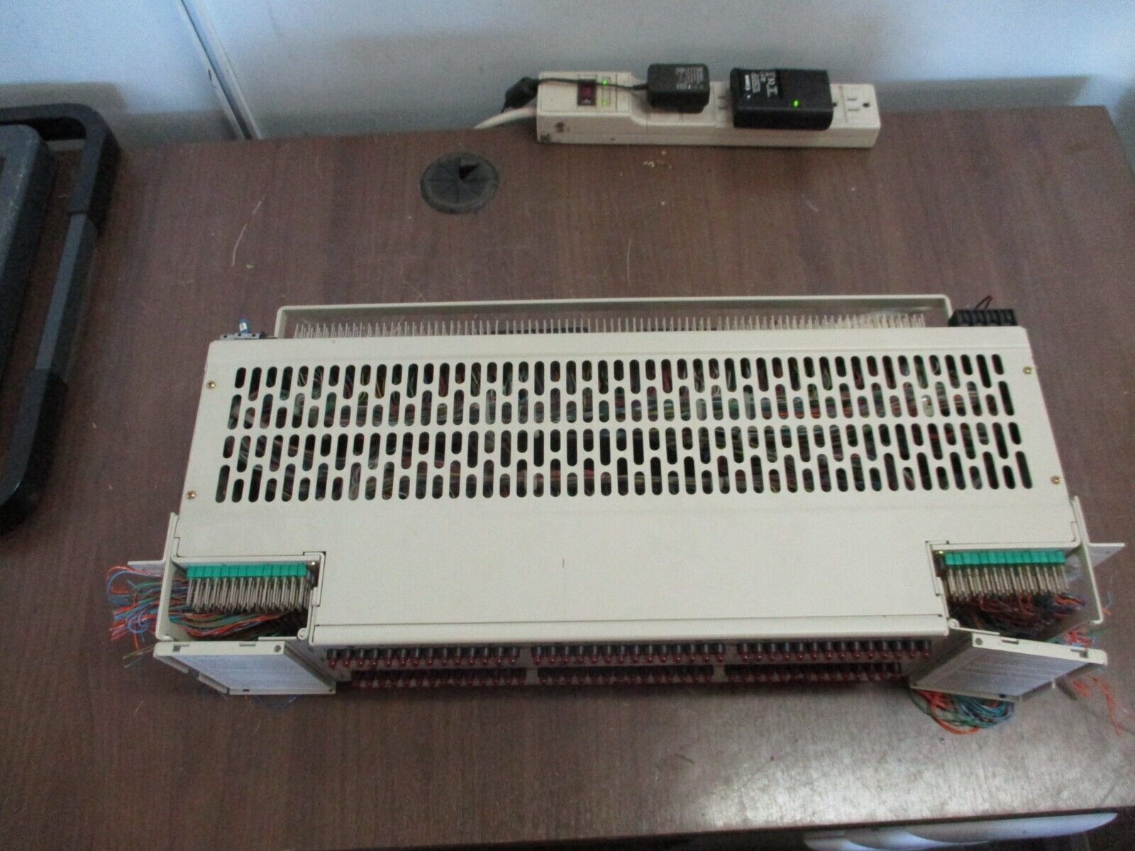 ADC DSX-1 Cross Connect D1M-1A0023 42/56VDC 2A Used