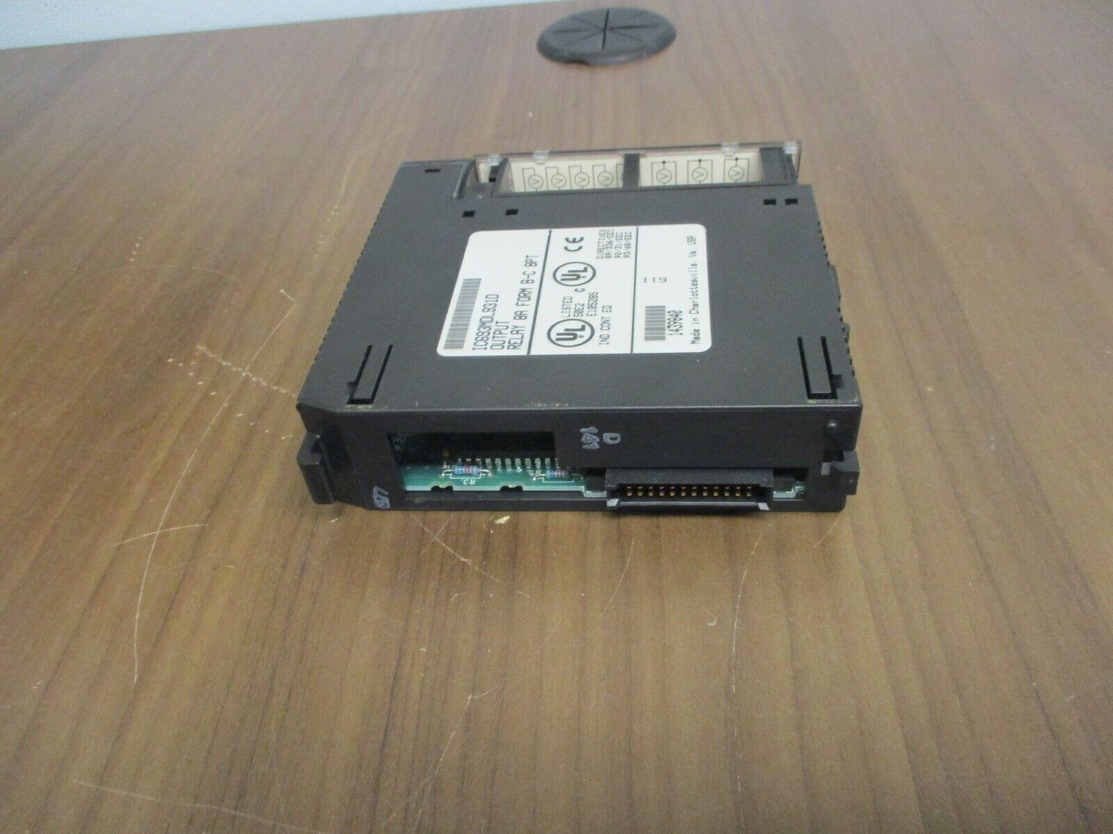 GE Fanuc Relay Output Module IC693MDL931D 8A 8PT Form B-C Used