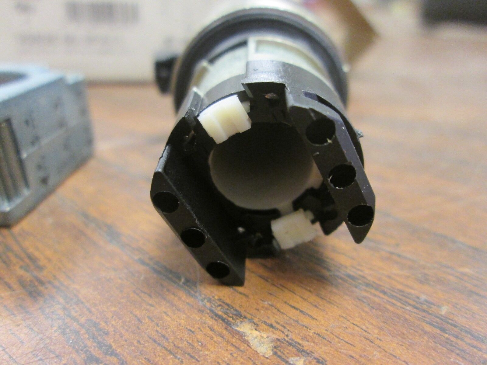 Siemens Selector Switch 3SB35 00-3PA11 2-Position New Surplus