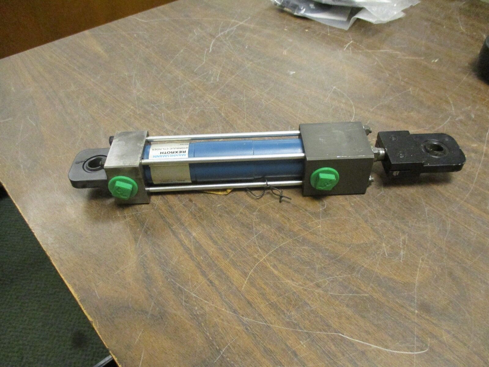 Mannesmann Rexroth Series 204 Hydraulic Cylinder 204-25-4200-1 Used