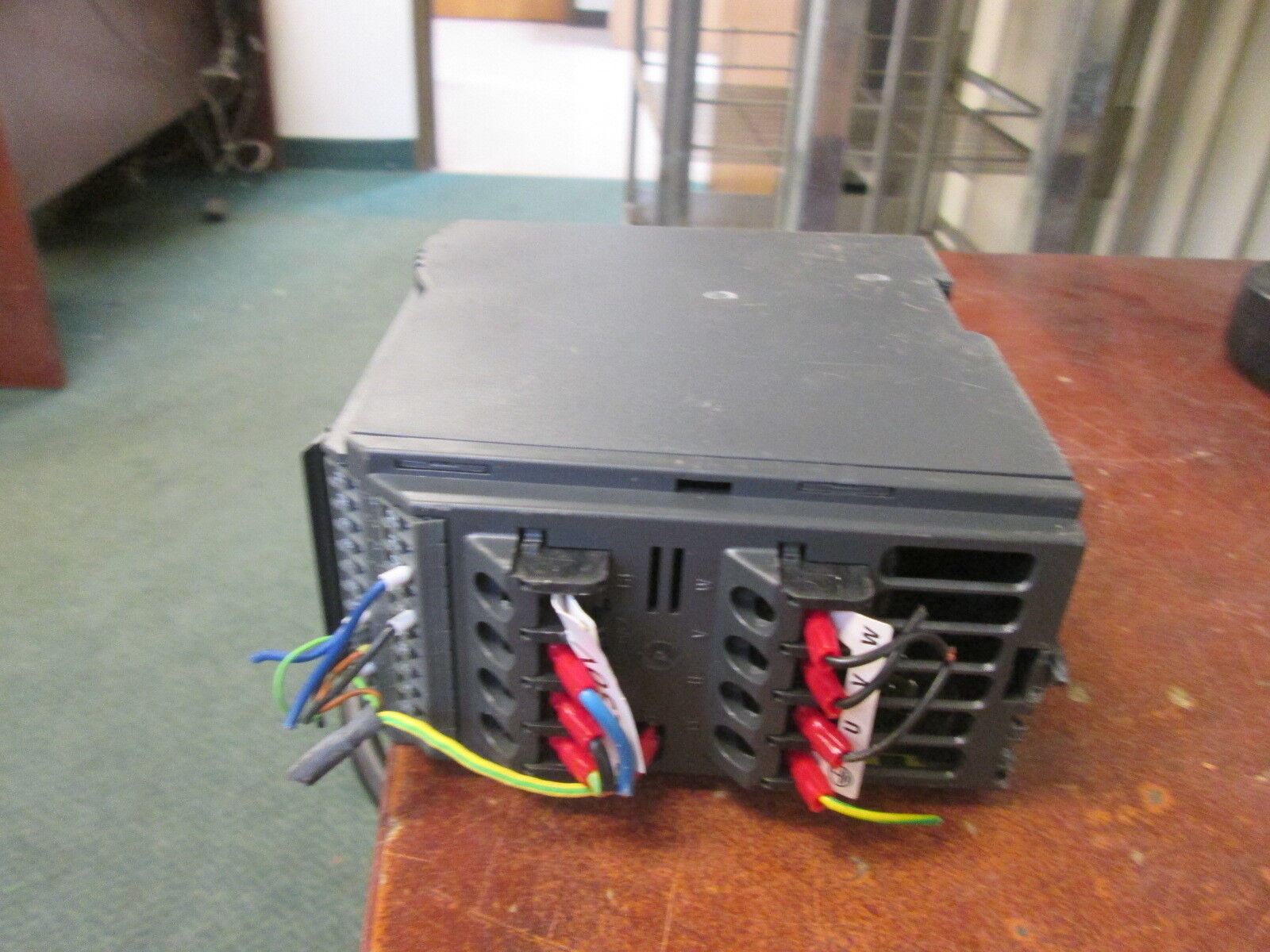 Siemens Micromaster Vector AC Drive 6SE3210-7BA40 120W Used