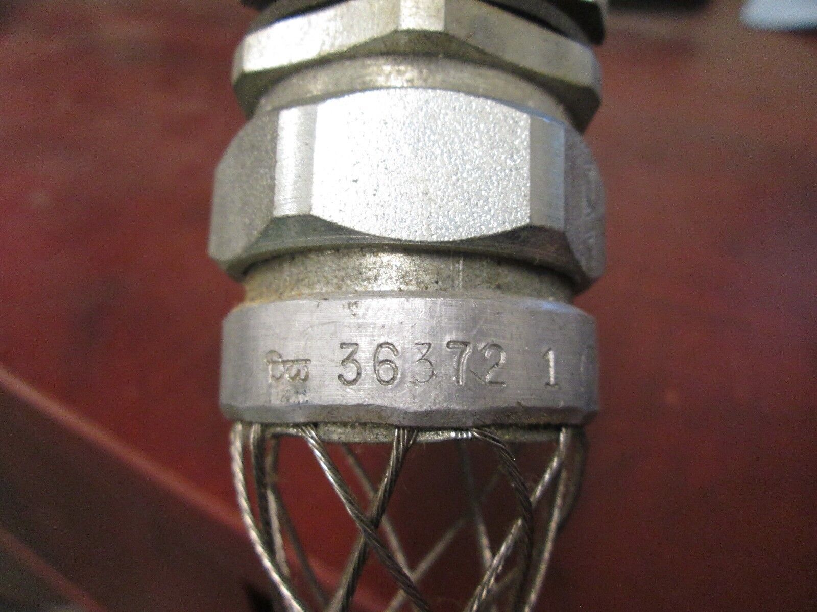 Kellems Grip w/ Connector 36372 1 Size: 1" Used