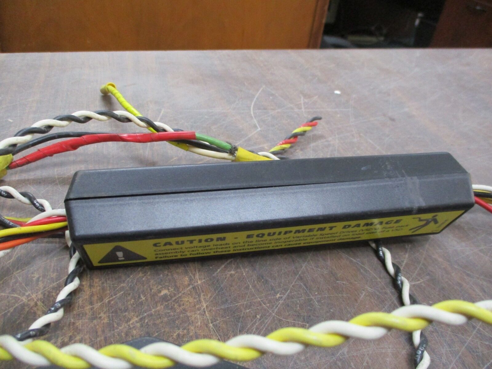Square D PowerLogic Enercept Meter 3020 B08-3 800A Output: Modbus RS-485 Used