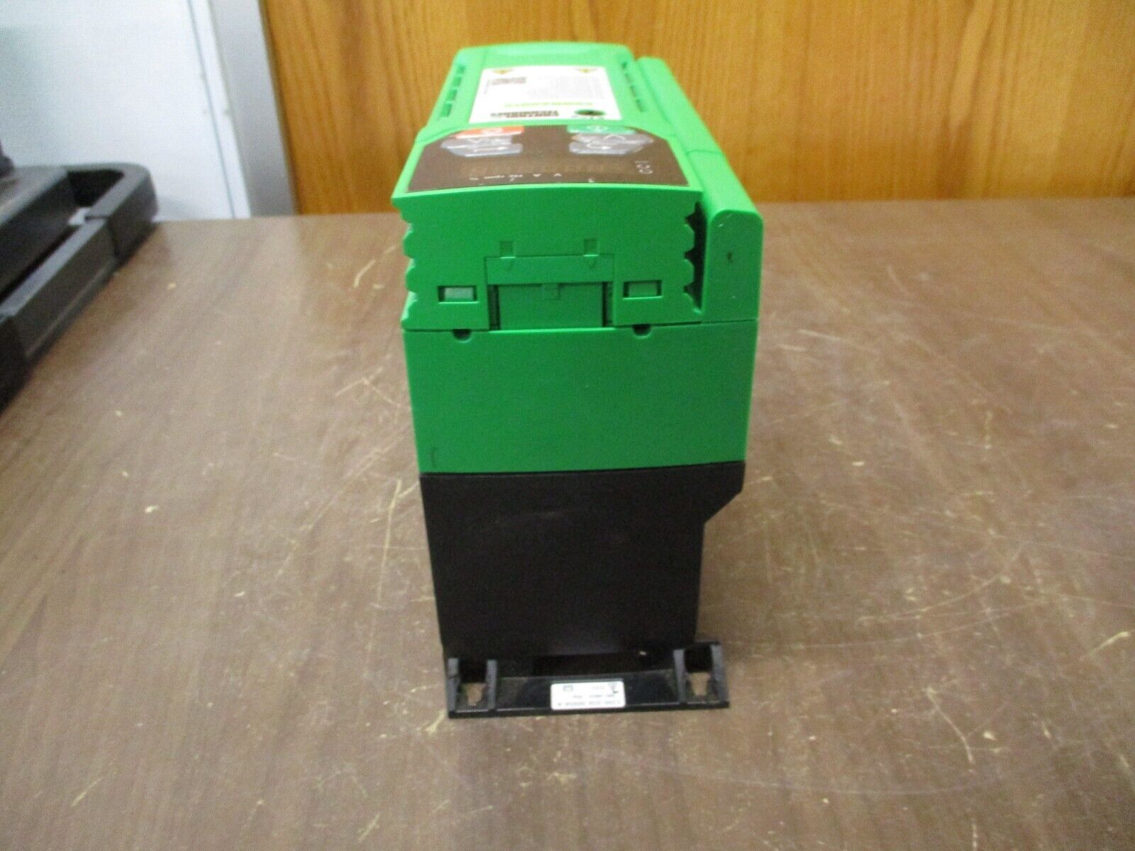 Control Techniques Commander AC Drive C200-034 00056 A 3HP 3Ph Used