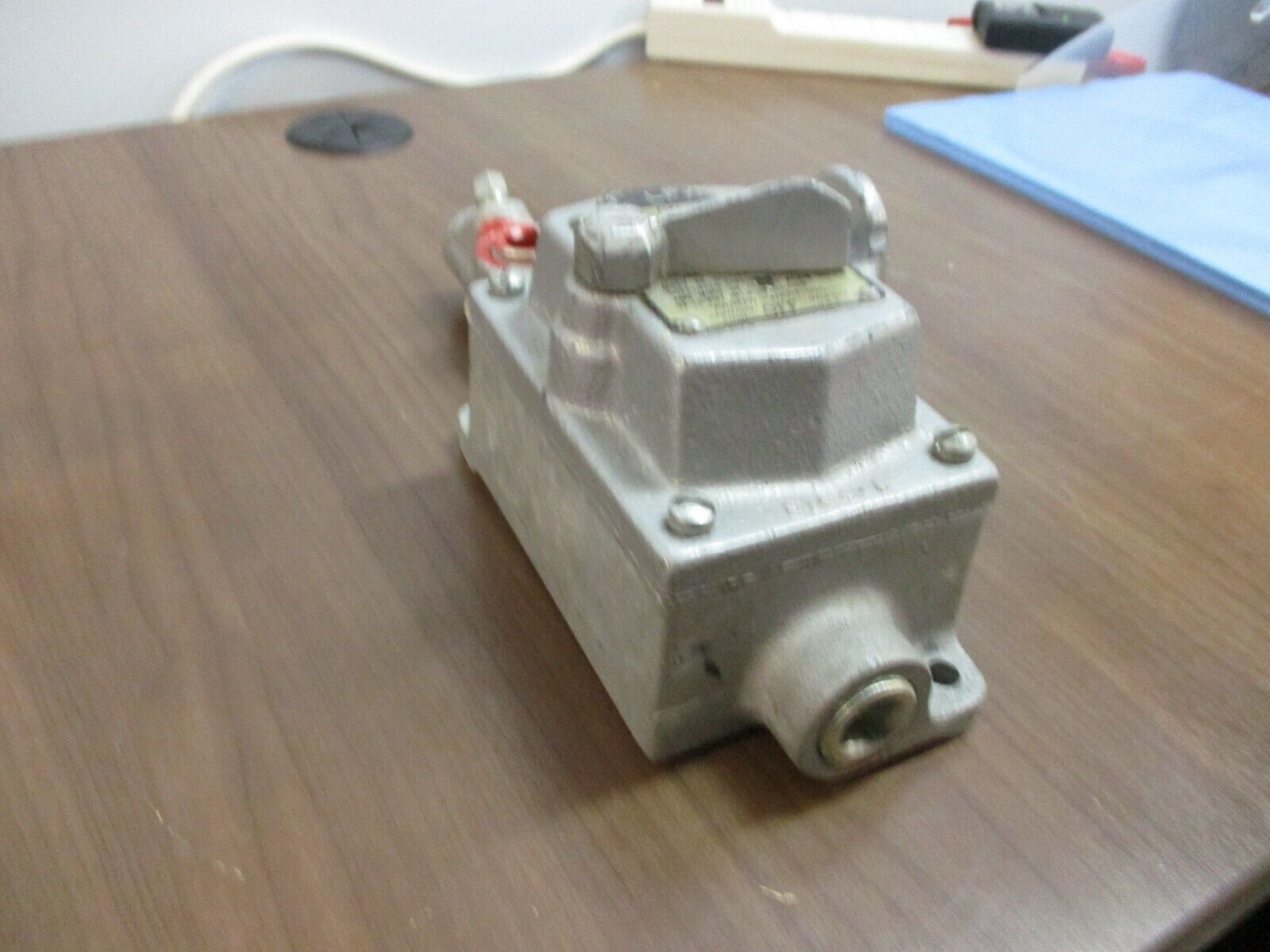Arrow Hart Explosion Proof Manual Starter 7.810E 20/30A 600/250VAA 3ph Used