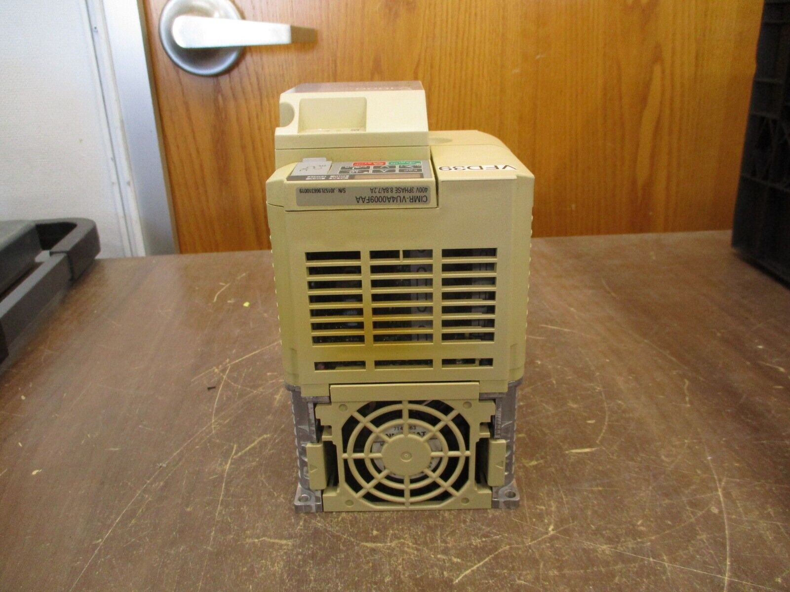 Yaskawa V1000 AC Drive CIMR-VU4A0009FAA Rev. C 5HP 3Ph Used