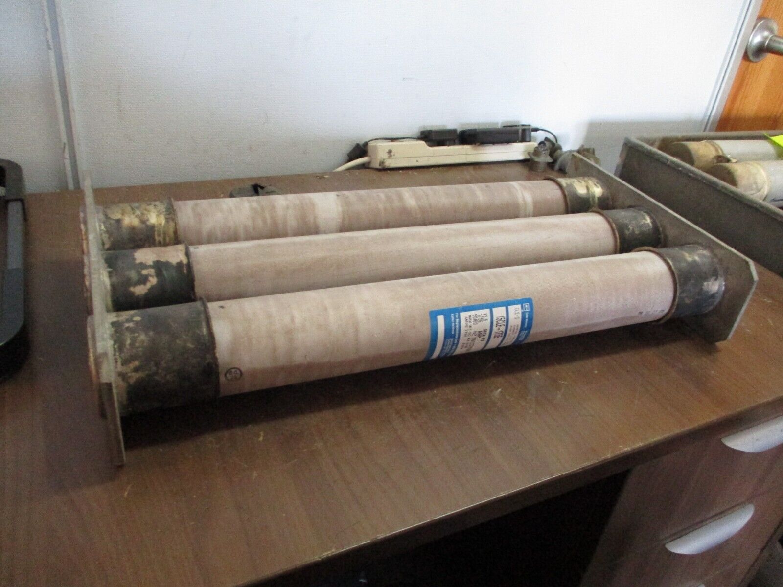 Cutler-Hammer CLE-3 Fuse 15CLE-175E 15.5kV 175E 50/60Hz Used