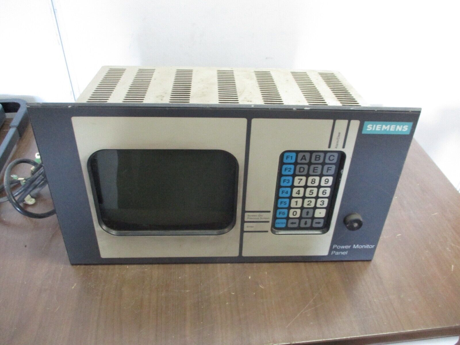 Siemens 4810E Power Monitor Panel 91084-703 115/230V 0.32/0.16A 60/50Hz Used
