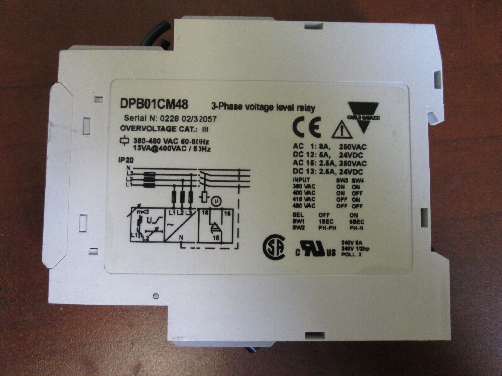 Carlo Gavazzi Voltage Relay DPB01 3Ph 380-480VAC Used
