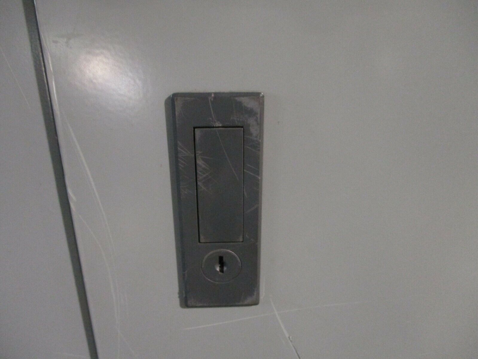 Siemens Breaker Panel Cover S44H Surface Mount Used