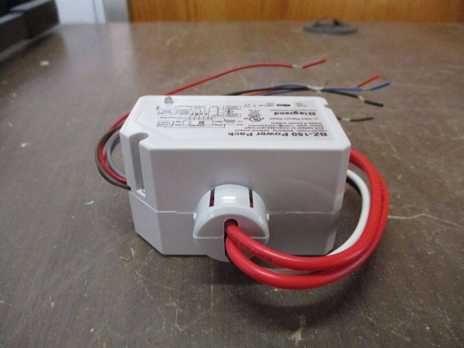 Legrand Wattstopper Power Pack BZ-150 120/277V, 50/60Hz 24VDC 225mA Man/Aut-on