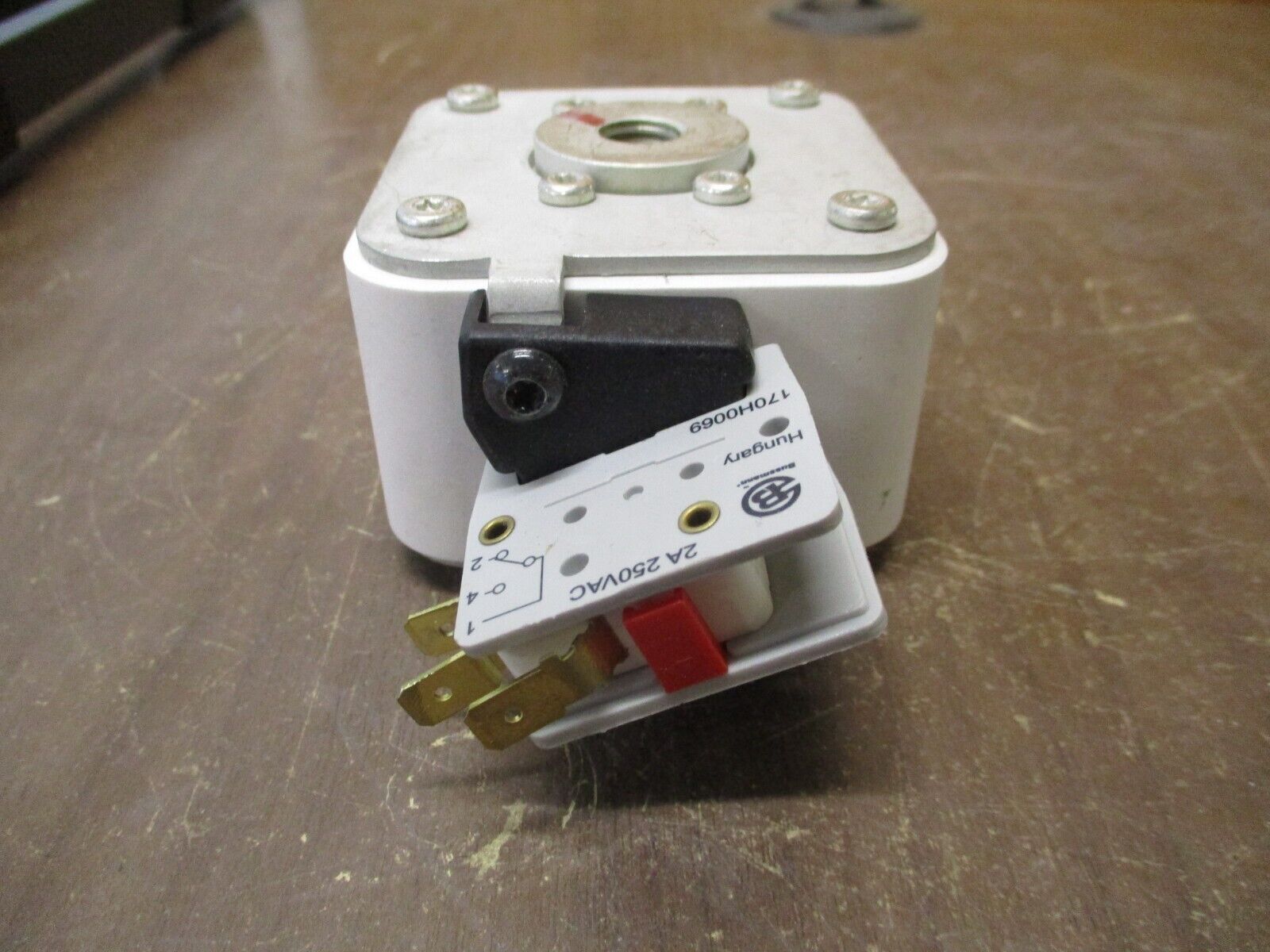 Cooper Bussmann Fuse 170M6466 1250A 690/700V Used