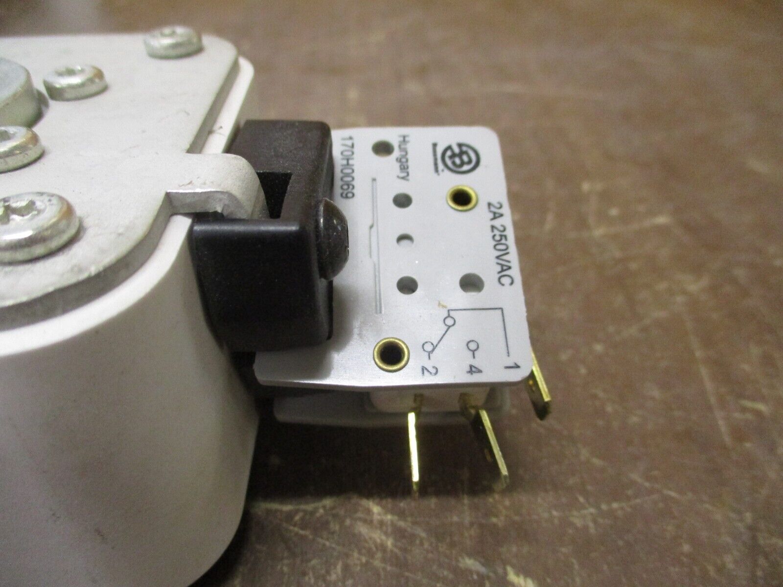 Cooper Bussmann Fuse 170M6466 1250A 690/700V Used