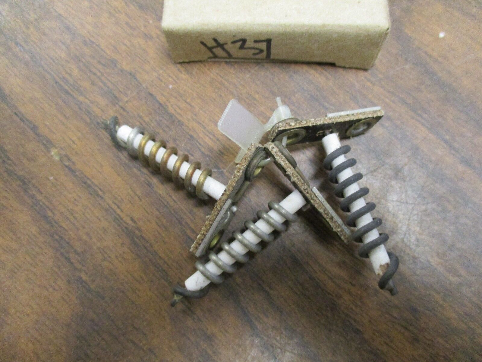 Westinghouse Heaters H37 *Box of 3* Used