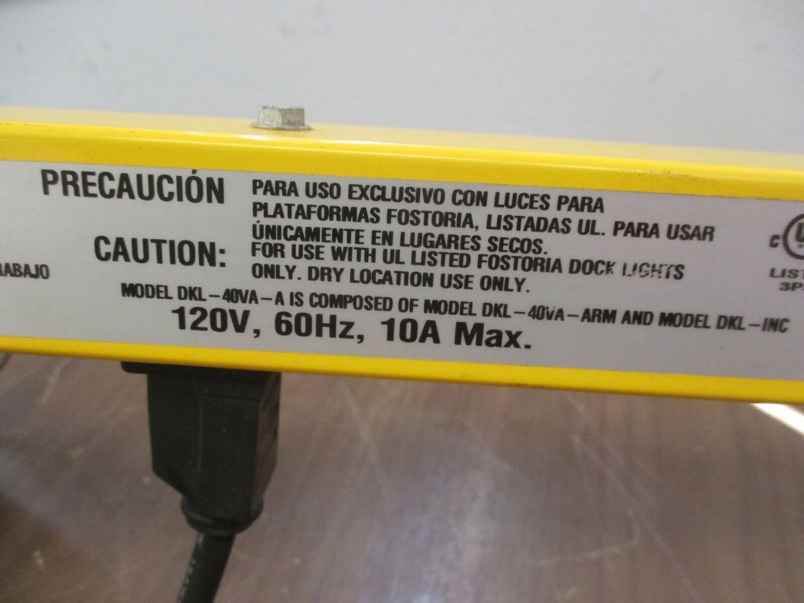 Fostoria Dock Light w/Arm DKL-40VA-A 120VAC 60Hz 10A Sliced Corner Off Plug Used