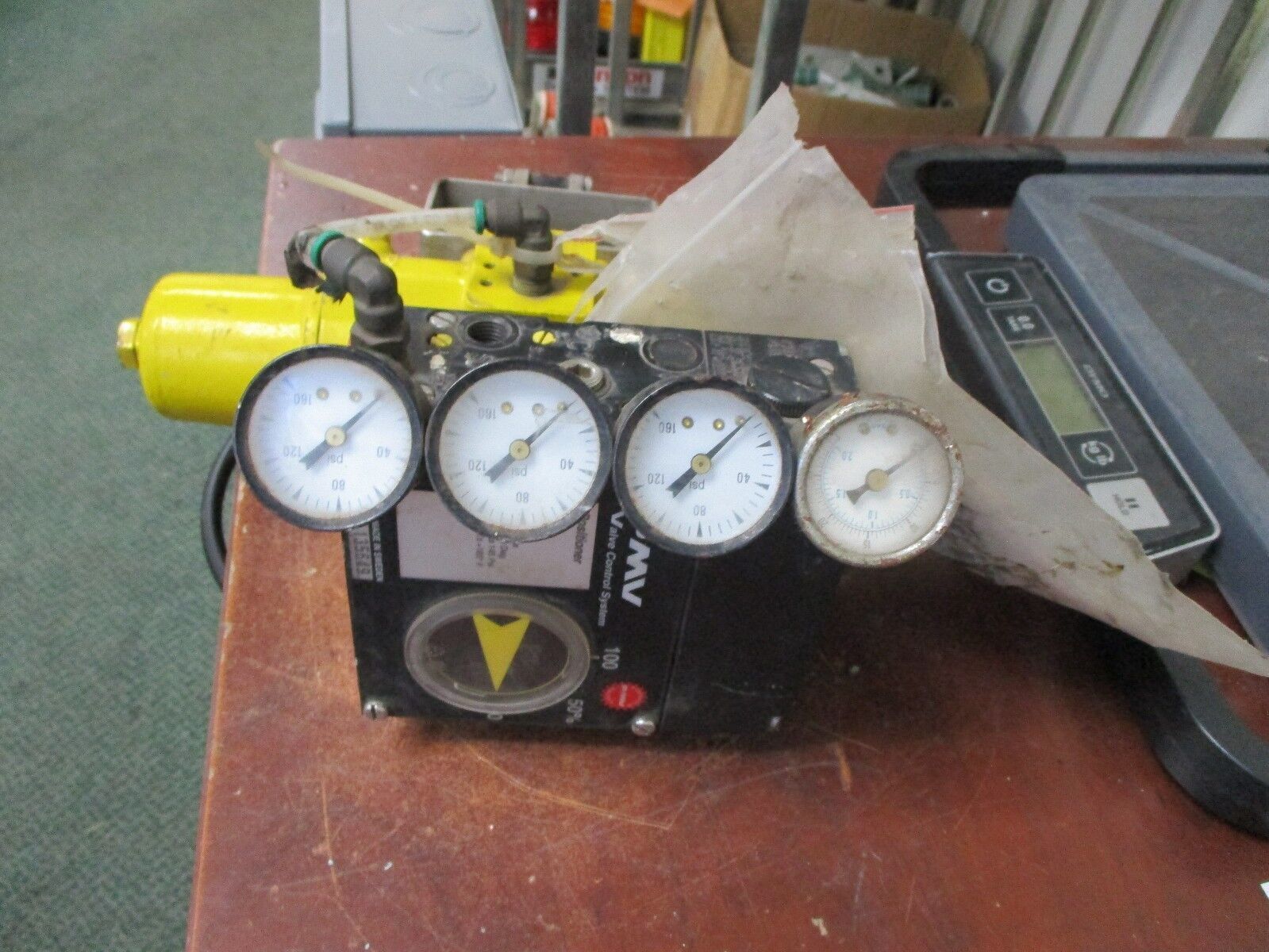 Hytork Hytork-10 Actuator W/ Positioner QA-ISO 9001 120 PSIG Used