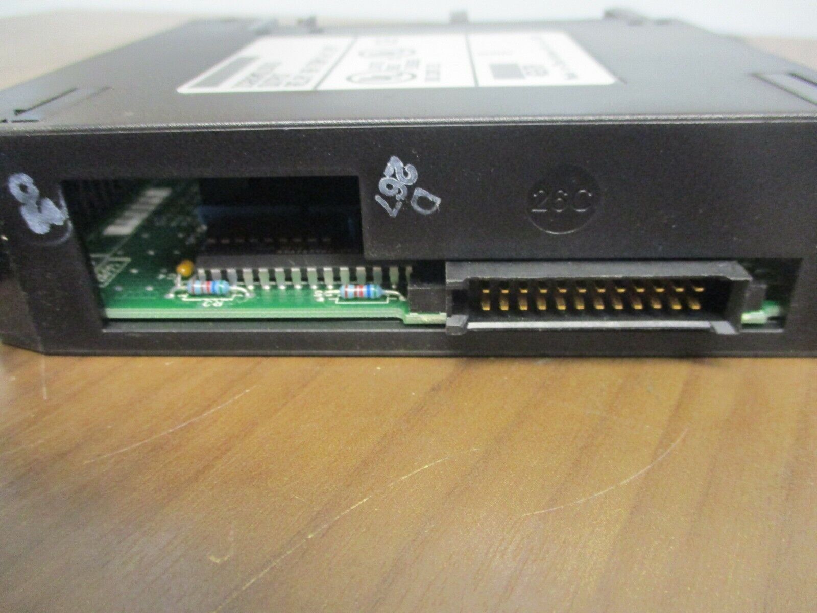 GE Fanuc Relay Output Module IC693MDL931D 8A 8PT Form B-C Missing Terminal Cover