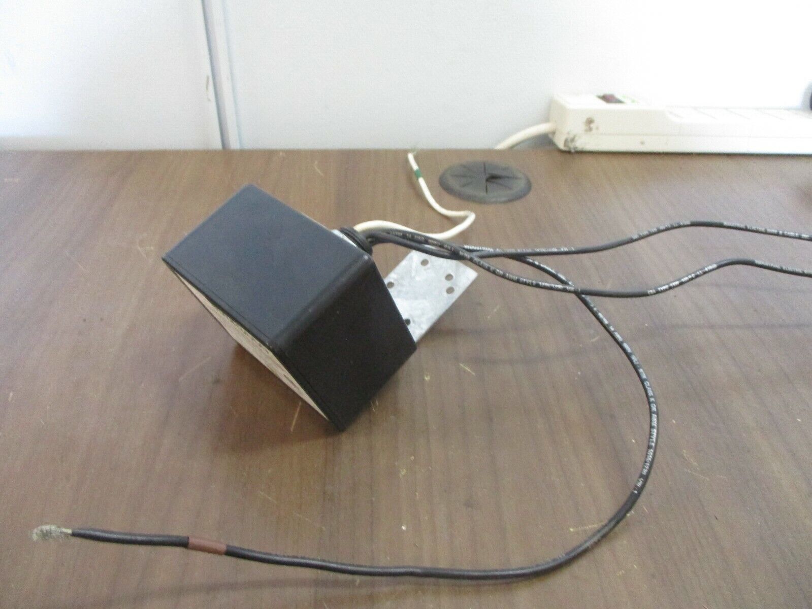 Square D Secondary Surge Arrester SDSA3650 650VAC Used