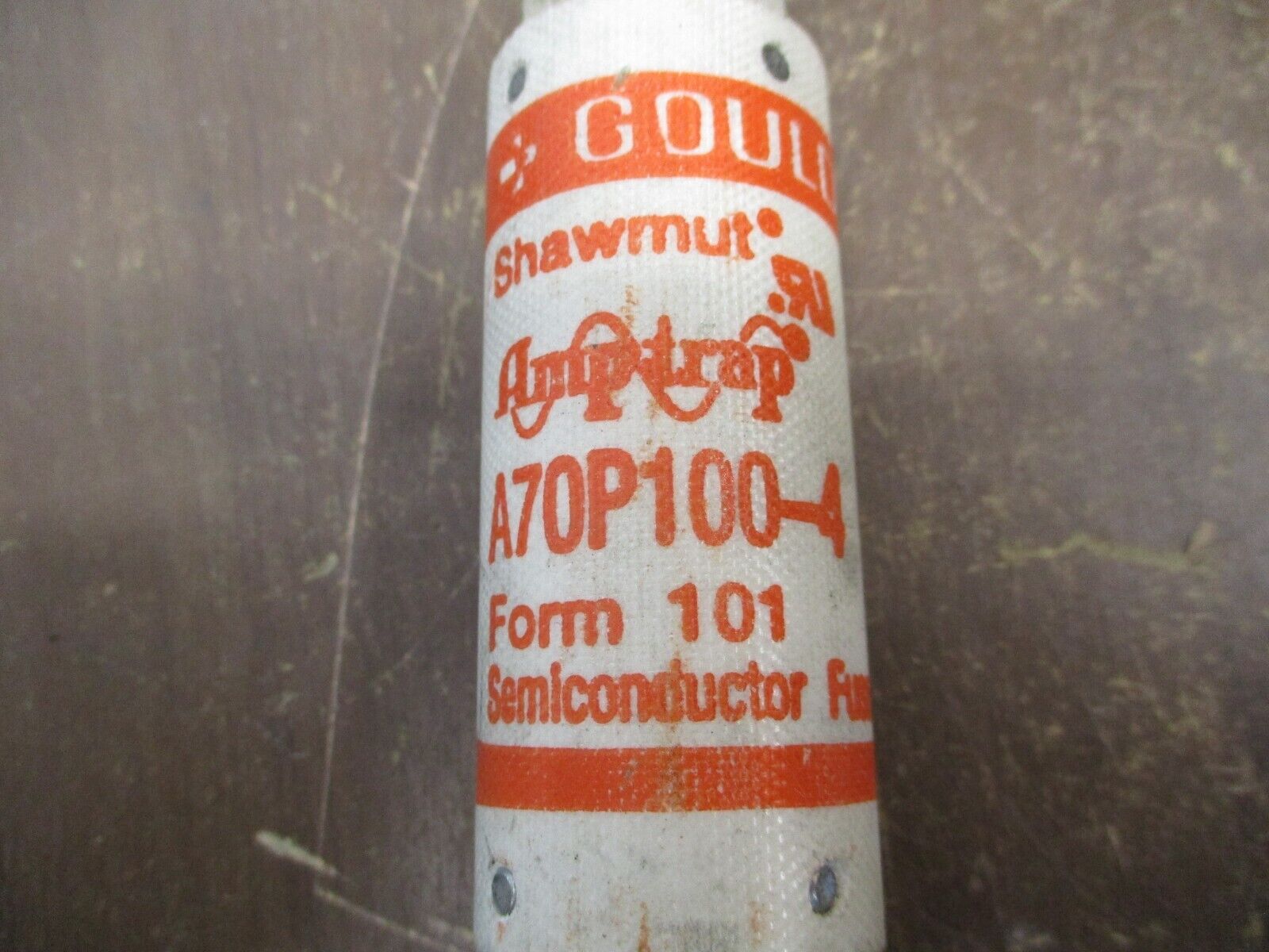 Gould Shawmut Amp-Trap Fuse A70P100-4 100A 700V Used