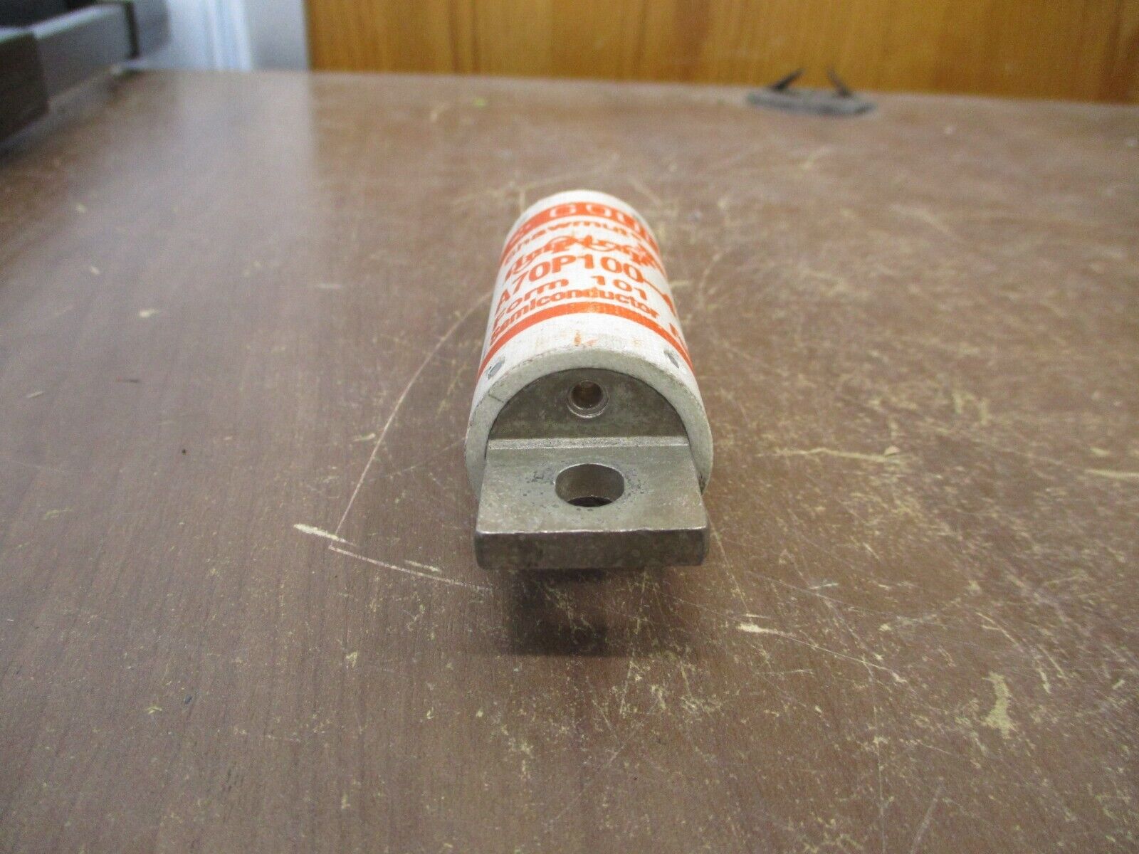 Gould Shawmut Amp-Trap Fuse A70P100-4 100A 700V Used