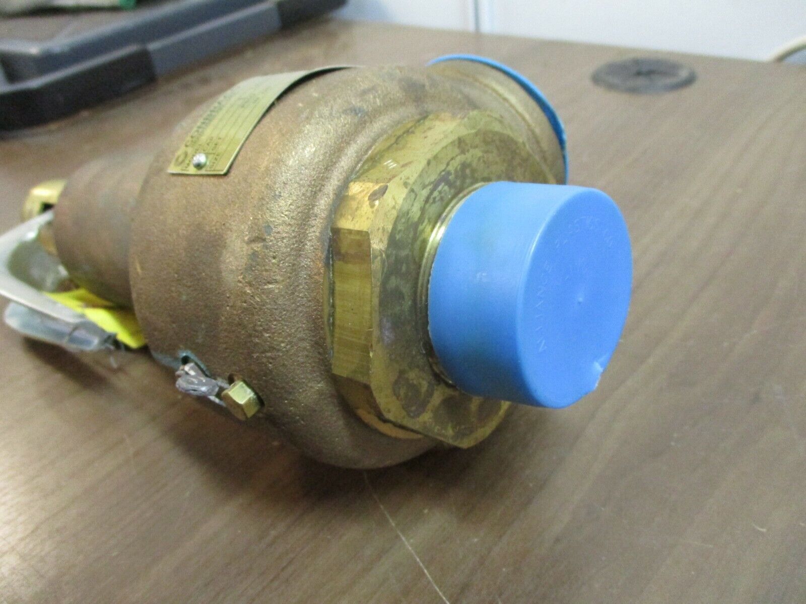 Conbraco Relief Valve 19MHGA25 Size: 1 1/2 25 PSIG 1361 lb/hr Used