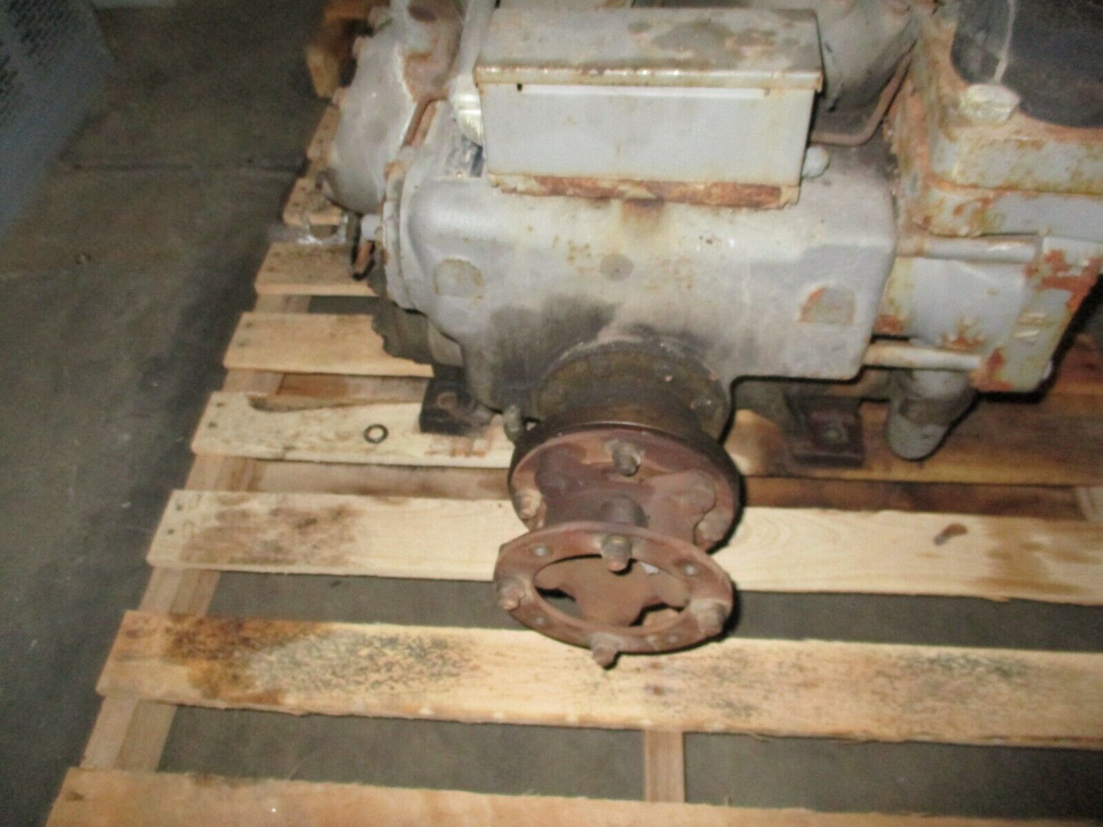 Royce CG080NTA Compressor 198P058H01 6-Cylinder Used