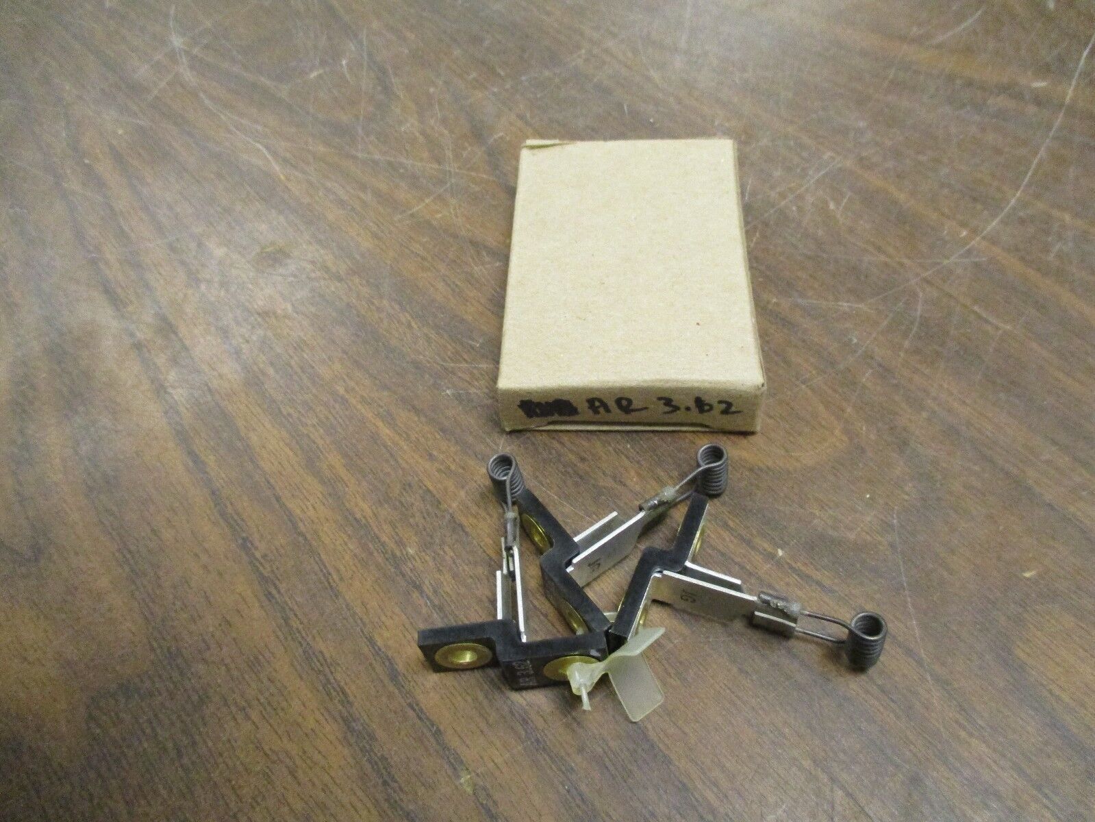 Square D Heaters AR 3.62 *Box of 3* Used